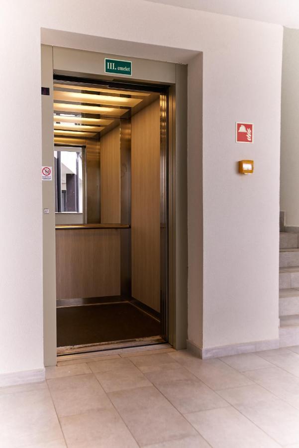 Starlight Silver Szeged - Exclusive Екстер'єр фото